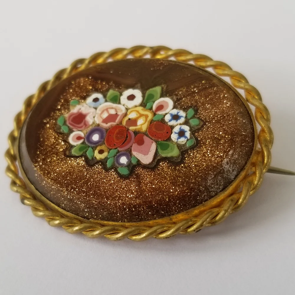Relisted -Antique Victorian micro mosaic brooch pin Italy - Picture 5 of 13